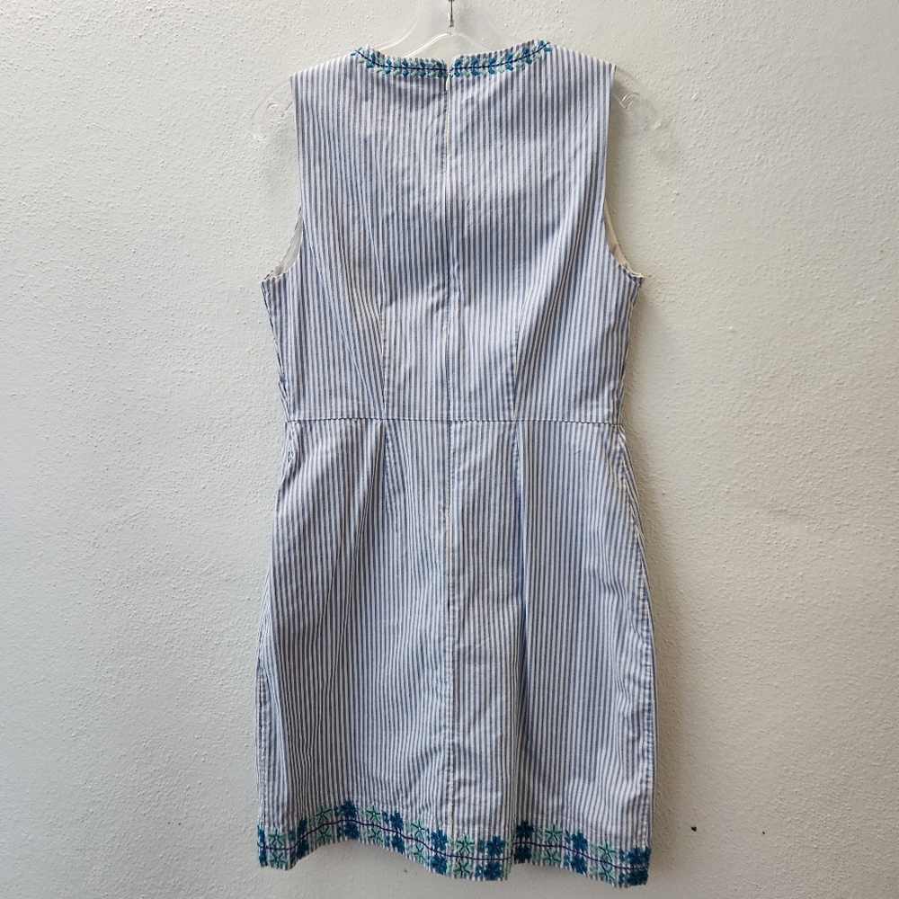 Vineyard Vines Embroidered Stripped Hydrangea Shift Dress Size 4 - Picture 2 of 15